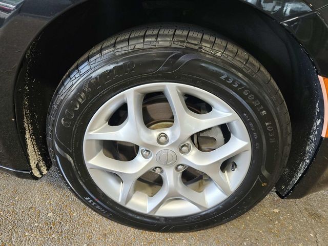 Chrysler Pacifica Vehicle Full-screen Gallery Image 15