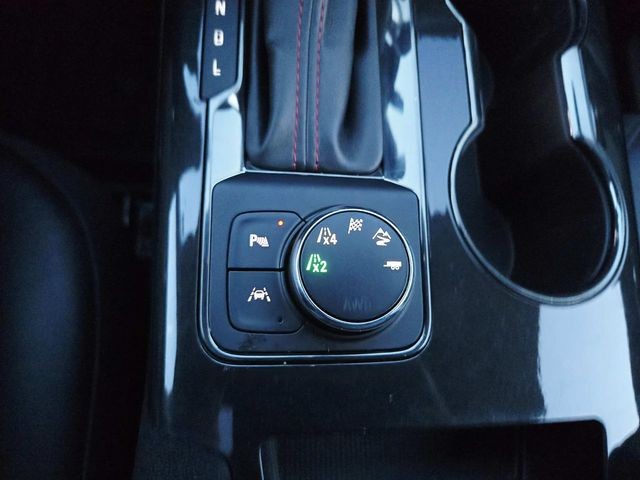 Chevrolet Blazer Vehicle Full-screen Gallery Image 28