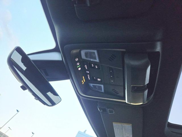 Chevrolet Blazer Vehicle Full-screen Gallery Image 29