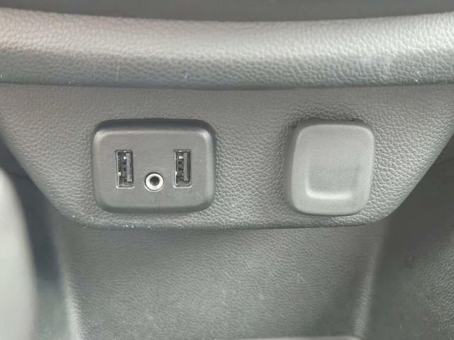 Chevrolet Traverse Vehicle Full-screen Gallery Image 27