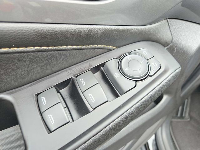 Chevrolet Traverse Vehicle Full-screen Gallery Image 33
