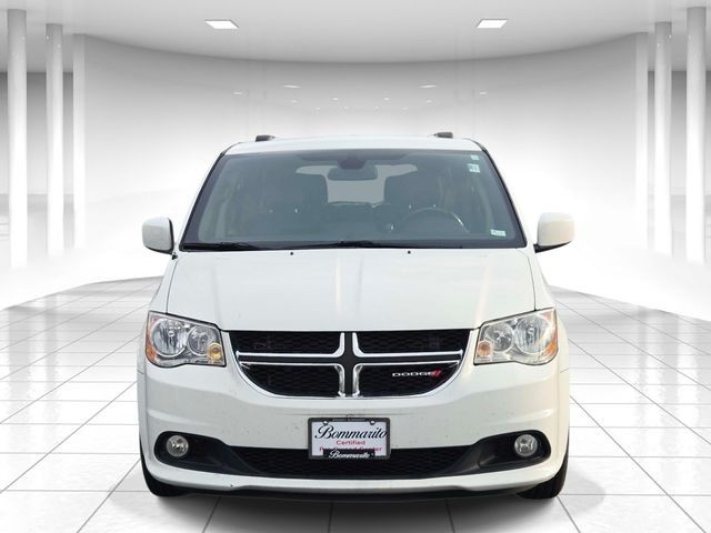 Dodge Grand Caravan Vehicle Full-screen Gallery Image 05