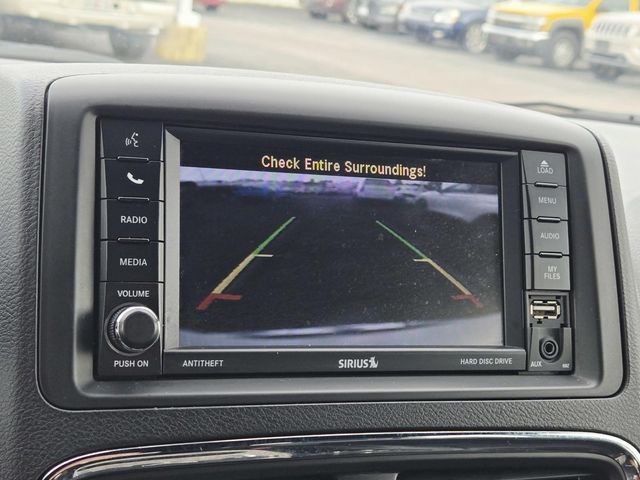 Dodge Grand Caravan Vehicle Full-screen Gallery Image 24