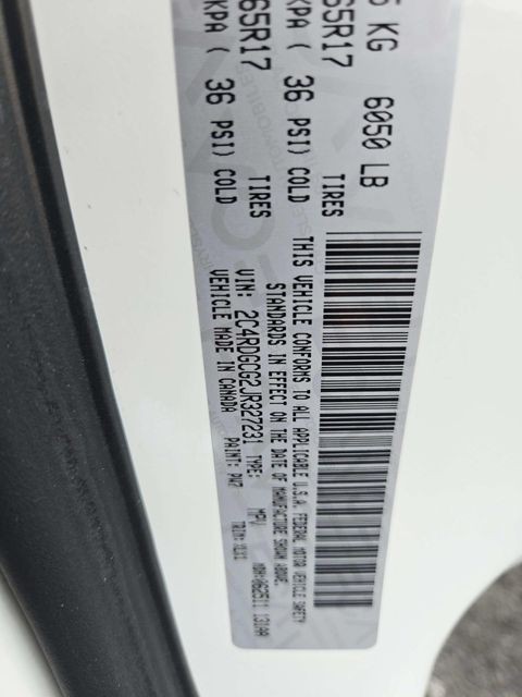 Dodge Grand Caravan Vehicle Full-screen Gallery Image 31