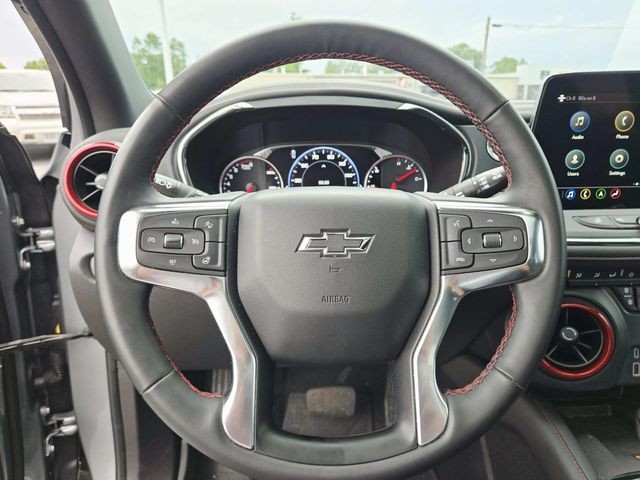 Chevrolet Blazer Vehicle Full-screen Gallery Image 09