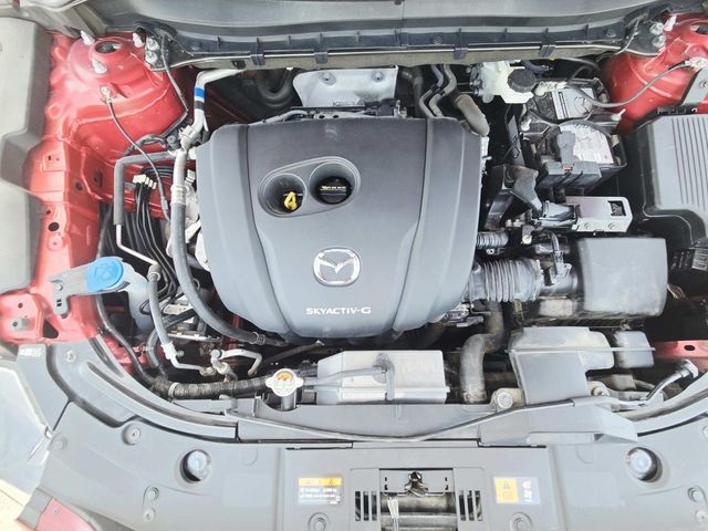 Mazda CX-5 Vehicle Full-screen Gallery Image 15