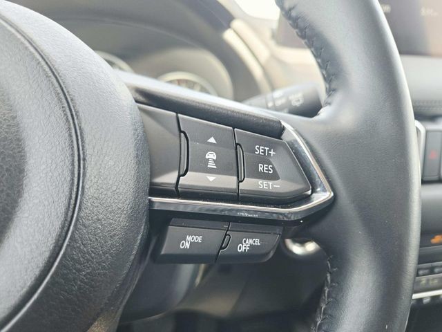 Mazda CX-5 Vehicle Full-screen Gallery Image 18
