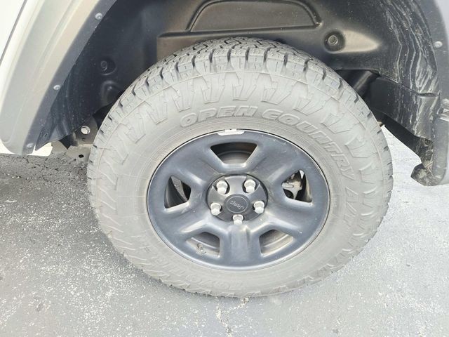 Jeep Wrangler Unlimited Vehicle Full-screen Gallery Image 10