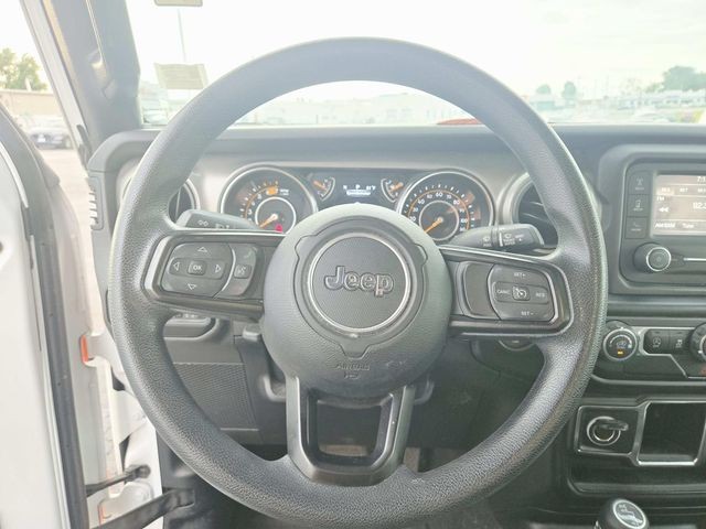 Jeep Wrangler Unlimited Vehicle Full-screen Gallery Image 12
