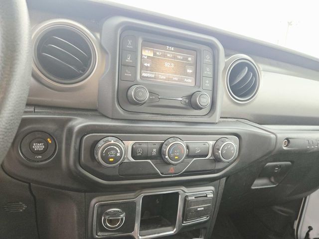 Jeep Wrangler Unlimited Vehicle Full-screen Gallery Image 14