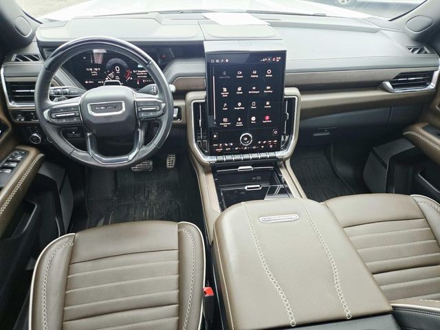 GMC Yukon Vehicle Full-screen Gallery Image 07
