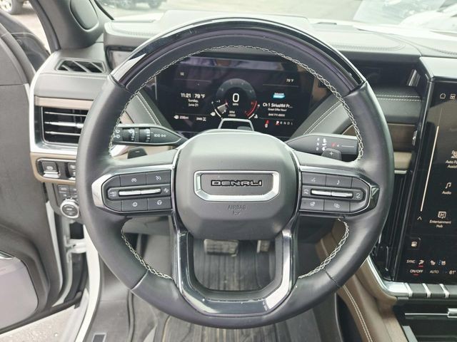 GMC Yukon Vehicle Full-screen Gallery Image 21