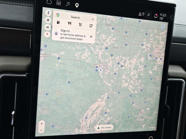 GMC Yukon Vehicle Full-screen Gallery Image 27