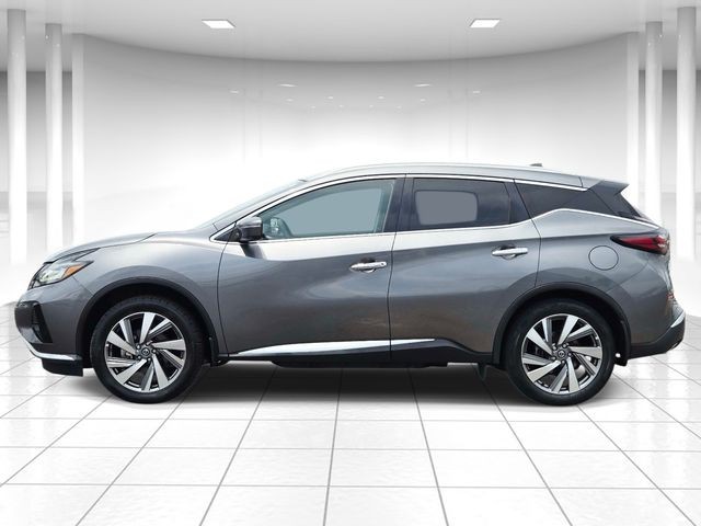 Nissan Murano Vehicle Full-screen Gallery Image 02