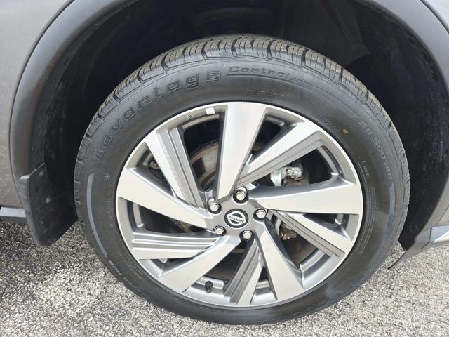 Nissan Murano Vehicle Full-screen Gallery Image 13