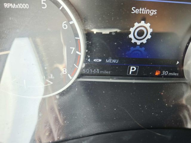 Nissan Murano Vehicle Full-screen Gallery Image 19