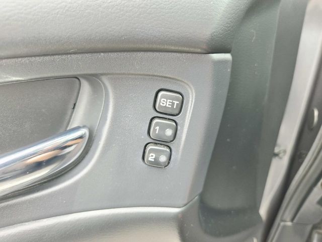 Nissan Murano Vehicle Full-screen Gallery Image 33