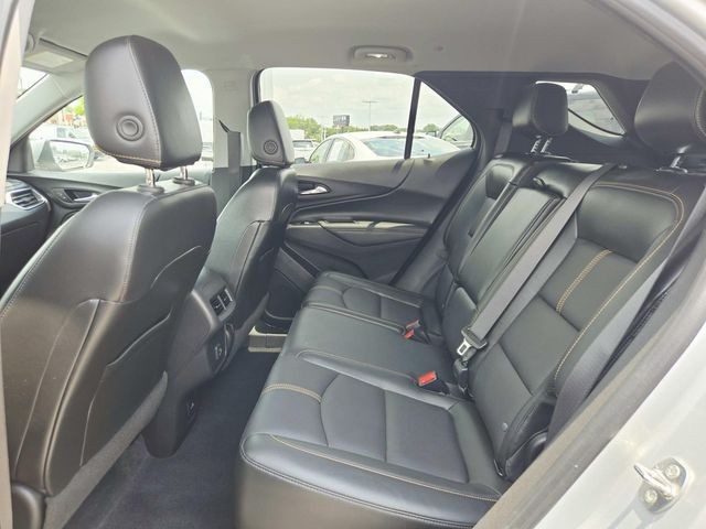 Chevrolet Equinox Vehicle Full-screen Gallery Image 09
