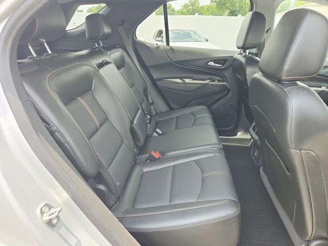 Chevrolet Equinox Vehicle Full-screen Gallery Image 11
