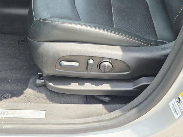 Chevrolet Equinox Vehicle Full-screen Gallery Image 33