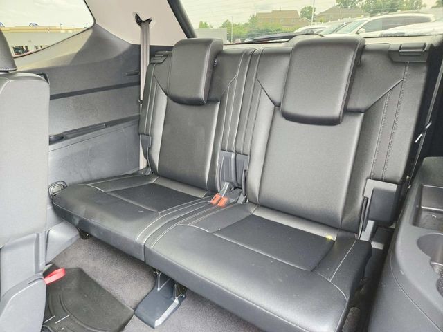 Volkswagen Atlas Vehicle Full-screen Gallery Image 12