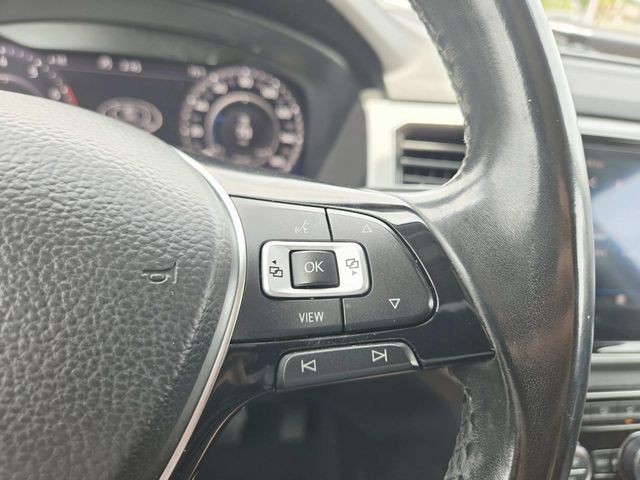 Volkswagen Atlas Vehicle Full-screen Gallery Image 22