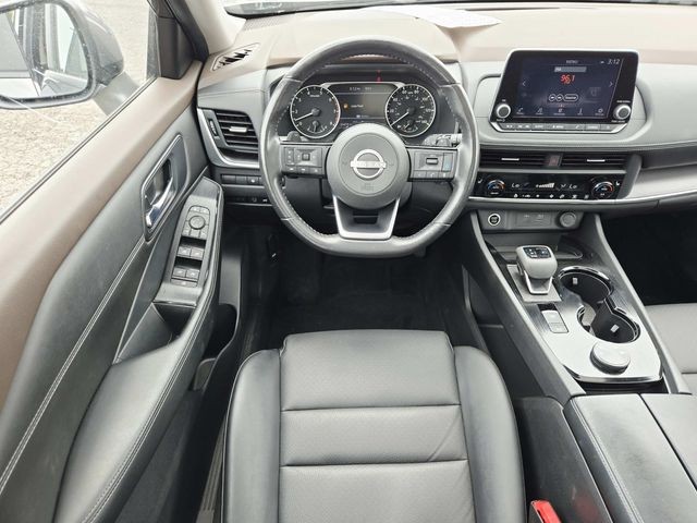 Nissan Rogue Vehicle Full-screen Gallery Image 08