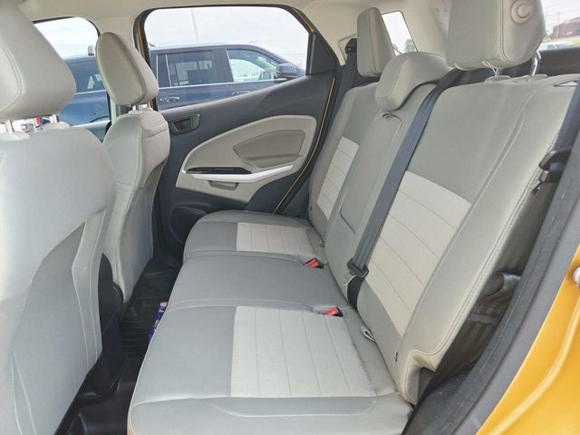 Ford EcoSport Vehicle Full-screen Gallery Image 09