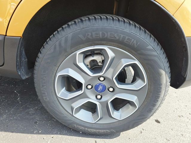 Ford EcoSport Vehicle Full-screen Gallery Image 19