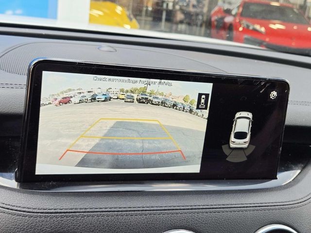 Kia Stinger Vehicle Full-screen Gallery Image 23