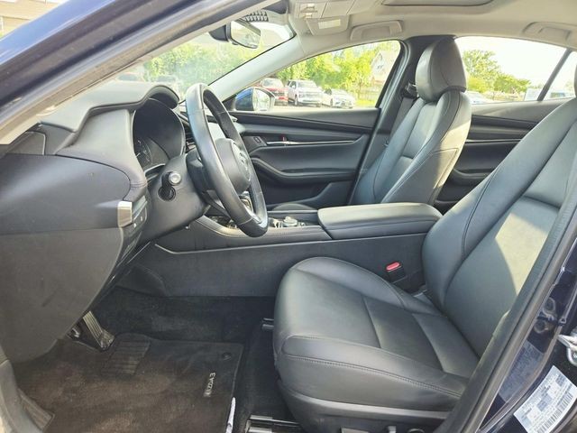 Mazda Mazda3 Vehicle Full-screen Gallery Image 09