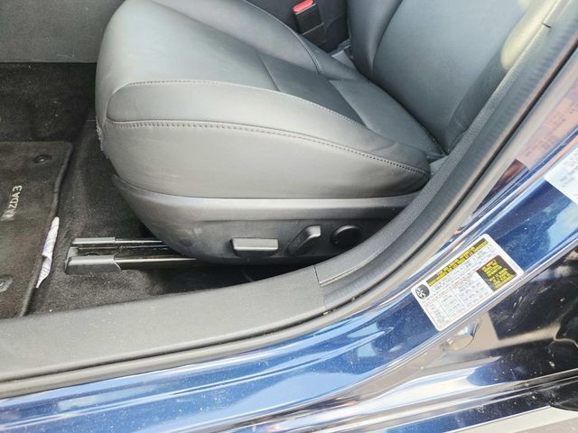 Mazda Mazda3 Vehicle Full-screen Gallery Image 33