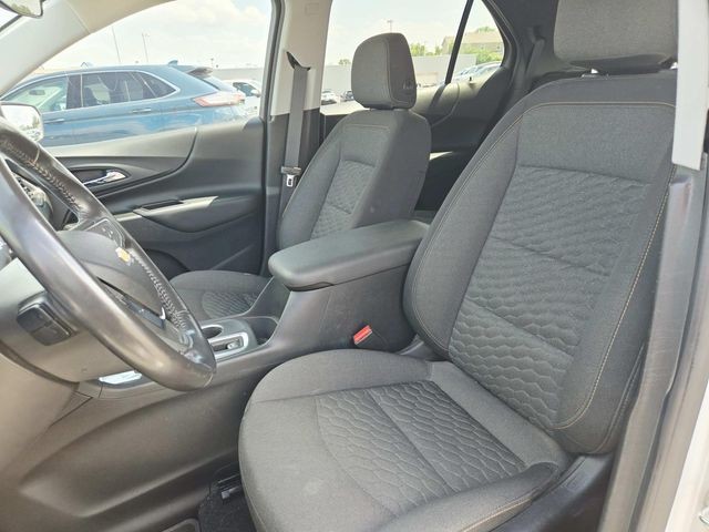 Chevrolet Equinox Vehicle Full-screen Gallery Image 08