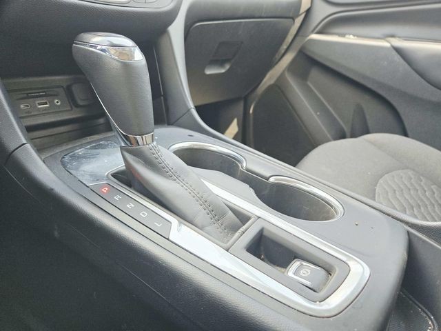 Chevrolet Equinox Vehicle Full-screen Gallery Image 18