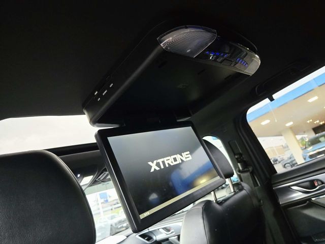 Mazda CX-9 Vehicle Full-screen Gallery Image 10
