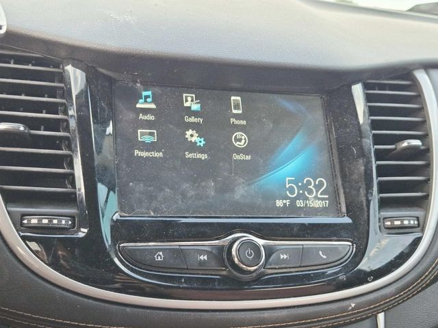 Chevrolet Trax Vehicle Full-screen Gallery Image 09