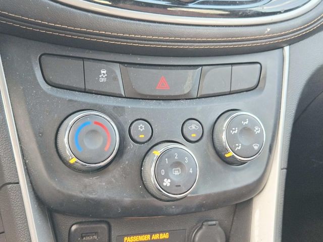 Chevrolet Trax Vehicle Full-screen Gallery Image 11