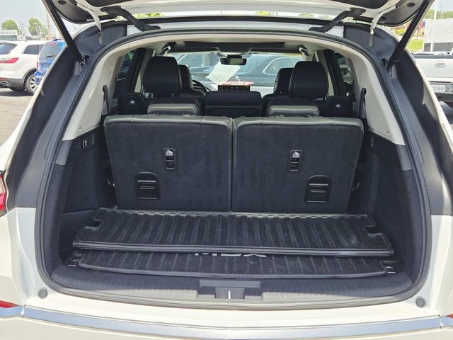 Acura MDX Vehicle Full-screen Gallery Image 12