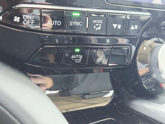 Acura MDX Vehicle Full-screen Gallery Image 28