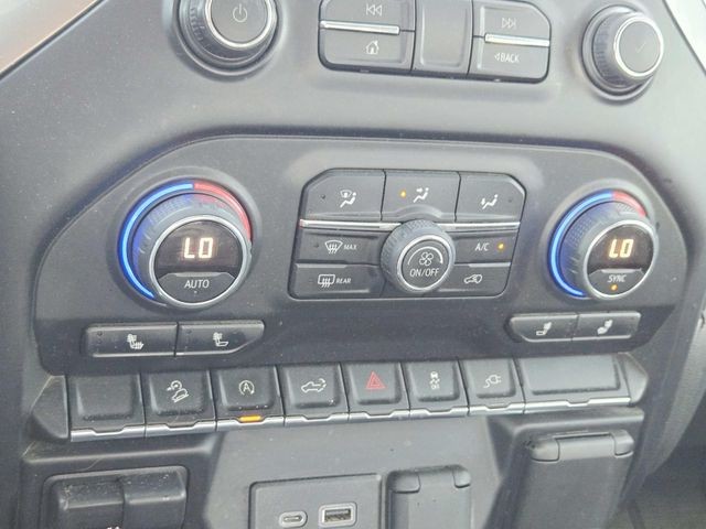Chevrolet Silverado 1500 Vehicle Full-screen Gallery Image 25