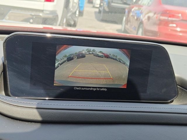 Mazda CX-30 Vehicle Full-screen Gallery Image 21