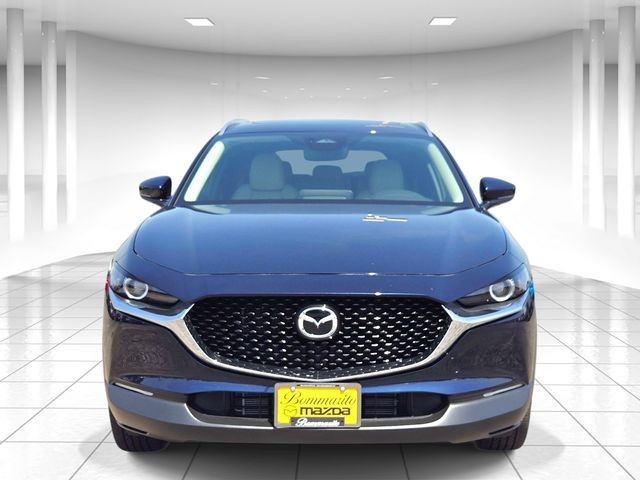 Mazda CX-30 Vehicle Full-screen Gallery Image 05