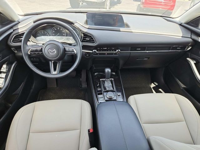 Mazda CX-30 Vehicle Full-screen Gallery Image 07