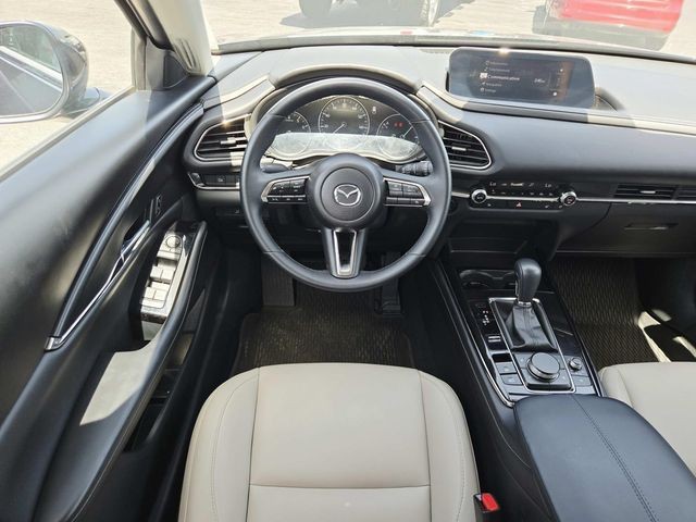 Mazda CX-30 Vehicle Full-screen Gallery Image 08