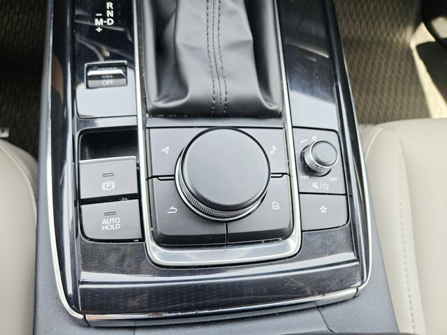 Mazda CX-30 Vehicle Full-screen Gallery Image 28