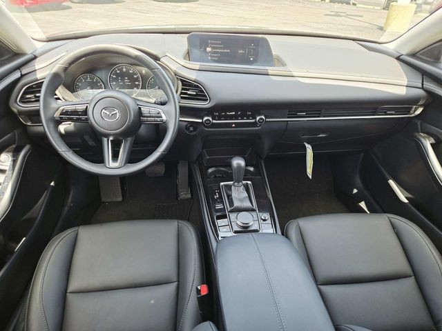 Mazda CX-30 Vehicle Full-screen Gallery Image 06