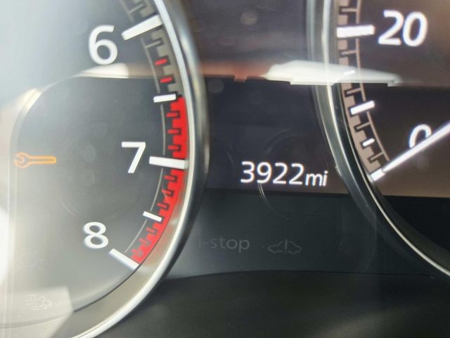 Mazda CX-30 Vehicle Full-screen Gallery Image 19