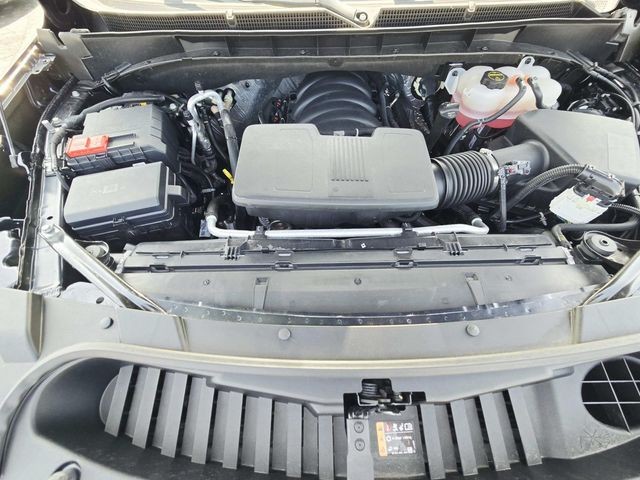 GMC Yukon XL Vehicle Full-screen Gallery Image 19