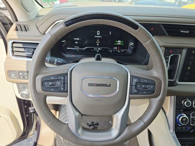GMC Yukon XL Vehicle Full-screen Gallery Image 20