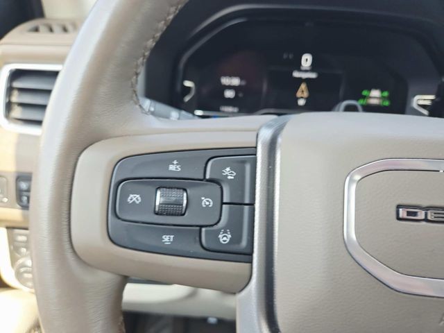 GMC Yukon XL Vehicle Full-screen Gallery Image 21